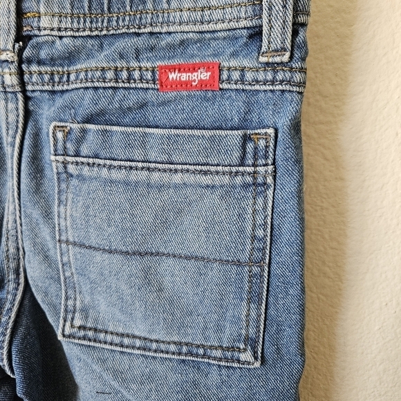 Boys Wrangler utility shorts 4/5 - Picture 3 of 5